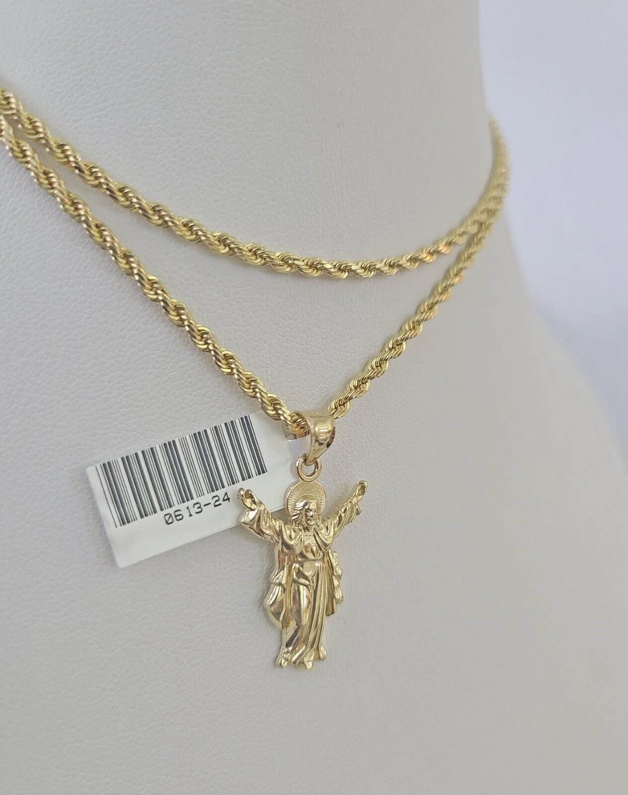 10k 2.5mm Rope Chain Jesus Pendant 18"-30" Yellow Gold Set Charm Necklace - Image 2