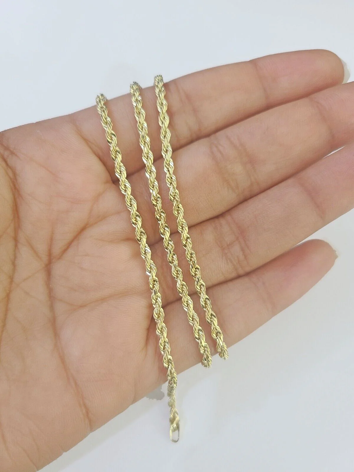 10k Gold Lion Head Diamond Charm and 2.5mm 18 Inches Rope Chain - Image 5