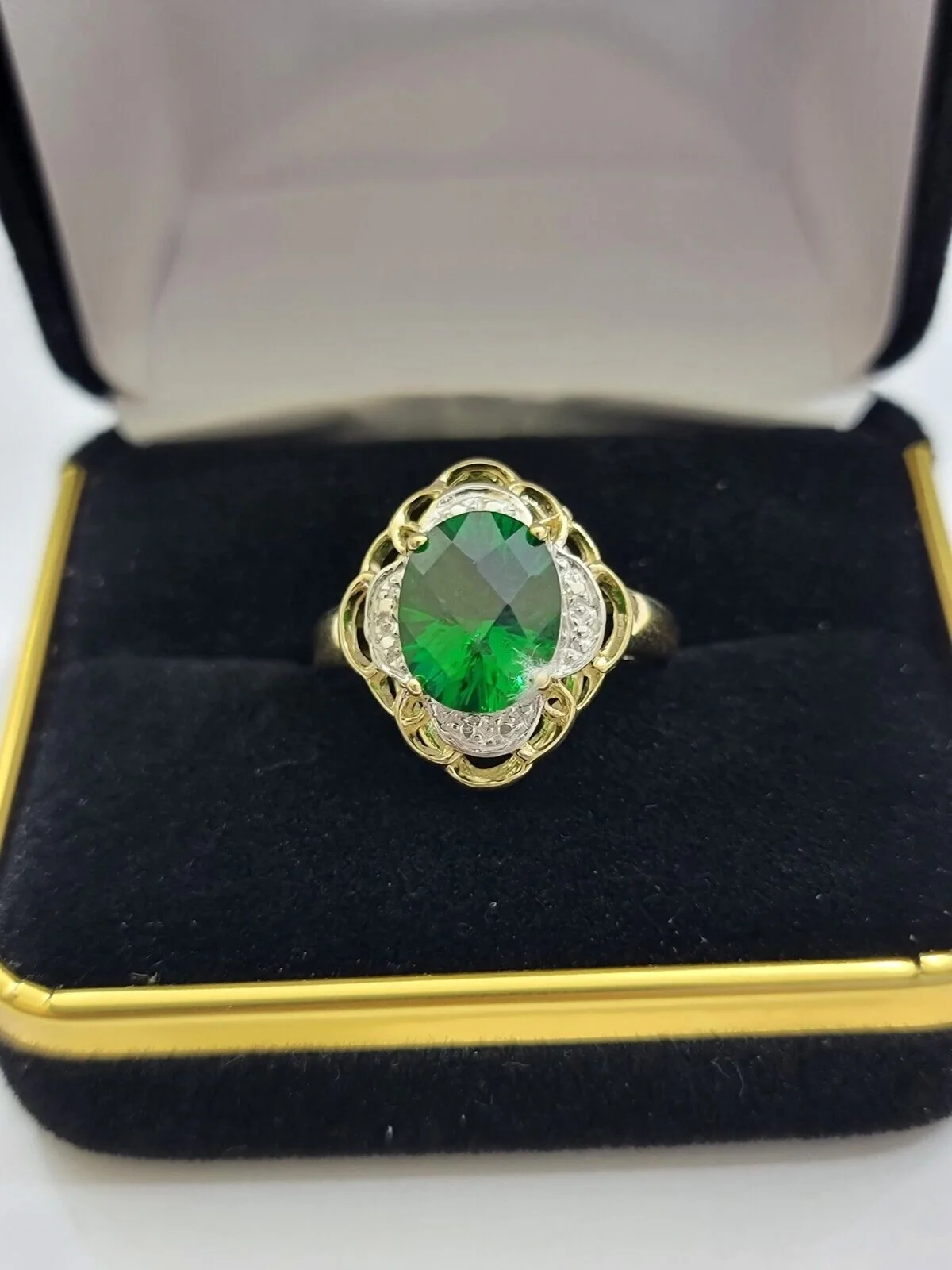 10k Gold Women Ring Green Color Stone Ladies Band REAL 10KT Ring Sizes 6,7,8,9,10,11 & 12 - Image 4