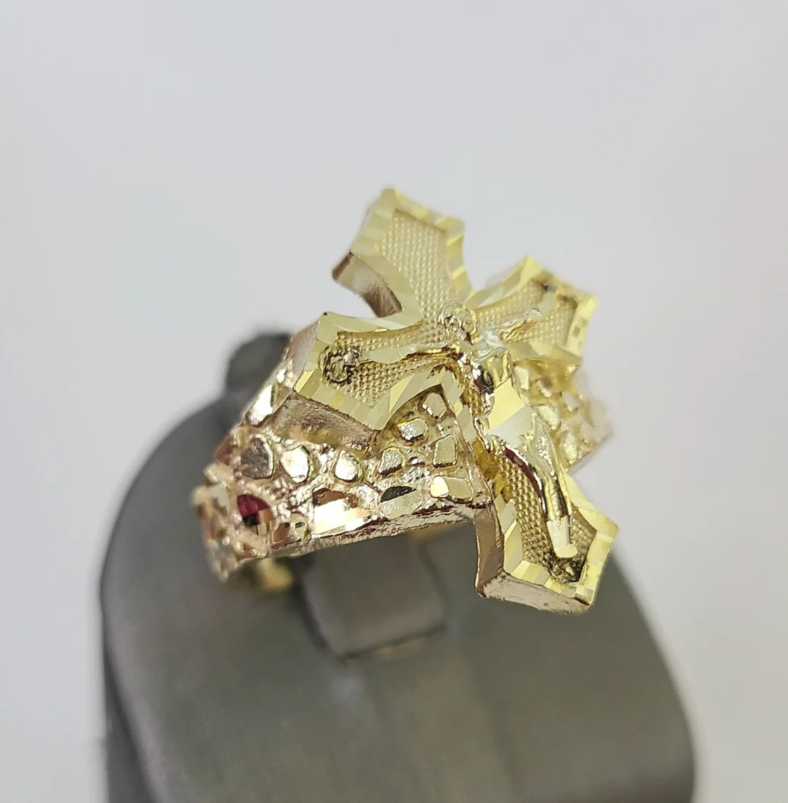 10k Jesus Crucifix Cross Nugget Ring Casual Band Yellow Gold Brand New Religious All Sizes - Image 5