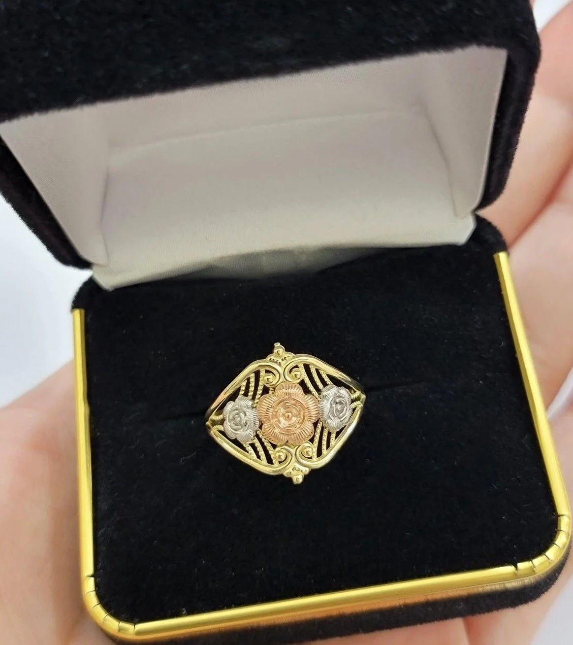 10k Trio Gold Lady Flower Ring Womens Casual Yellow Band Real 10kt Unique Design Ring Sizes 6,7,8,9,10,11 & 12 - Image 4