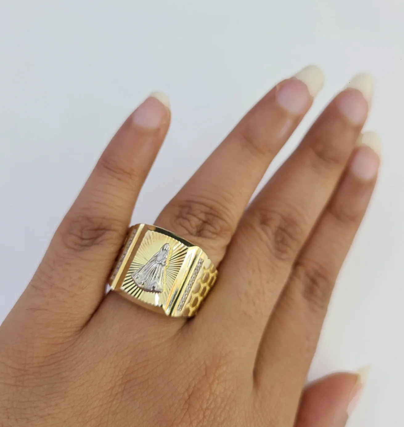 10k Virgin Mary Ring Casual Band Yellow Gold Genuine Brand New Religious All Sizes - Image 3