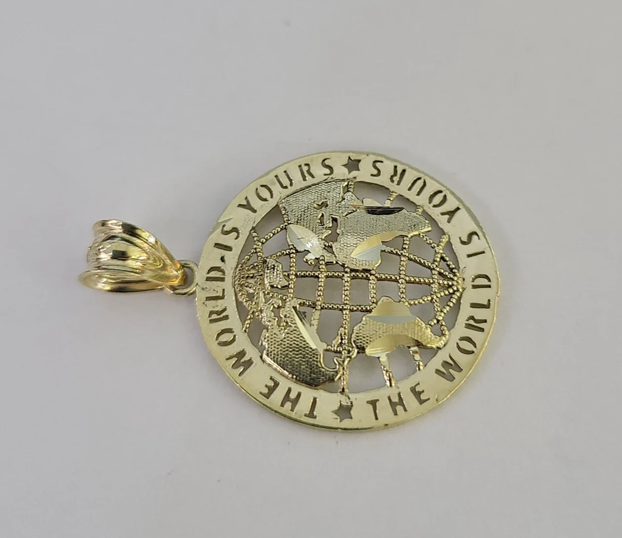 10k World is Yours Charm Pendant REAL 10Kt Yellow Gold Genuine - Image 2