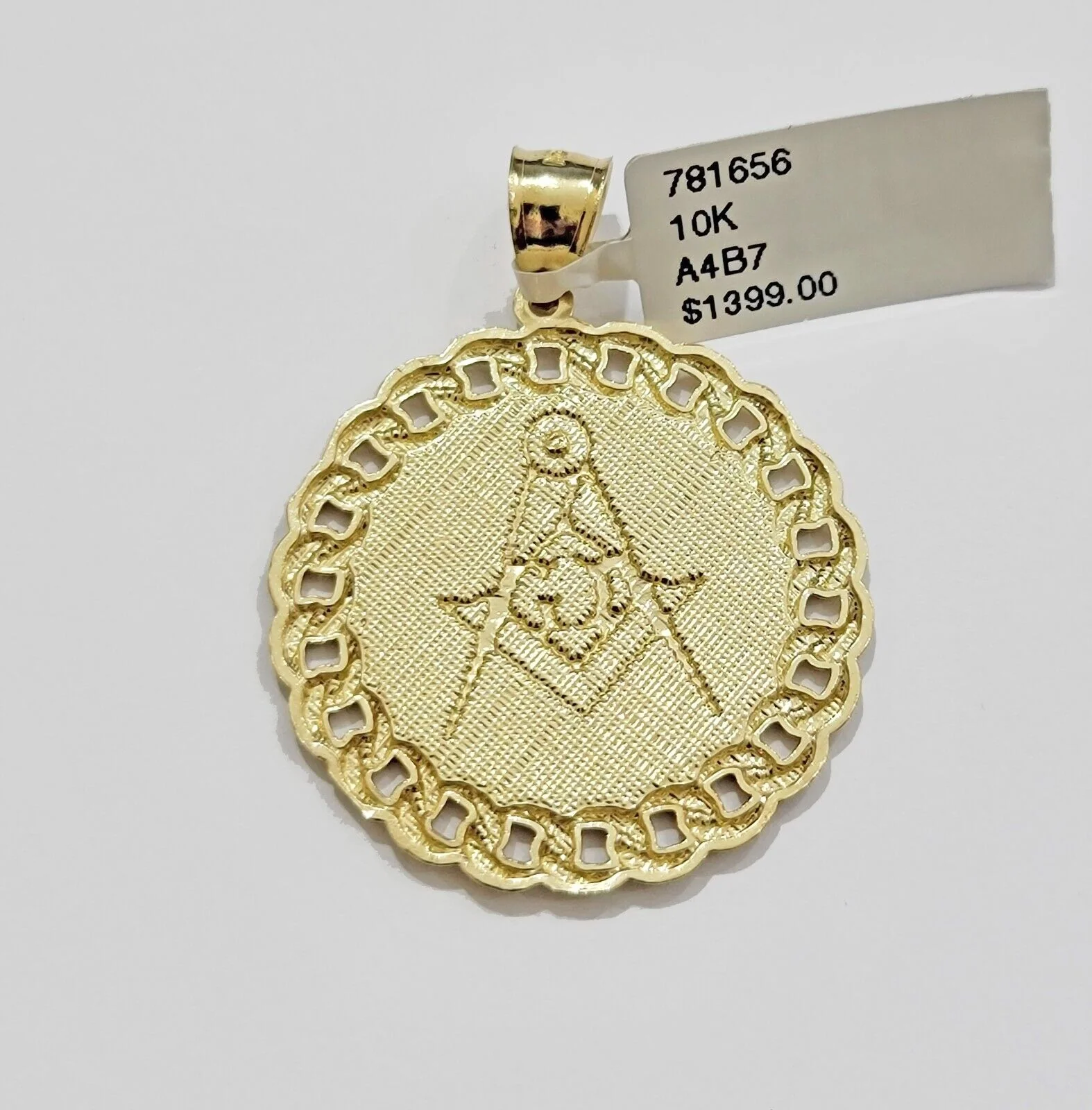 10k Yellow Gold masonic Charm pendant with cuban link circular Christmas Sale - Image 5