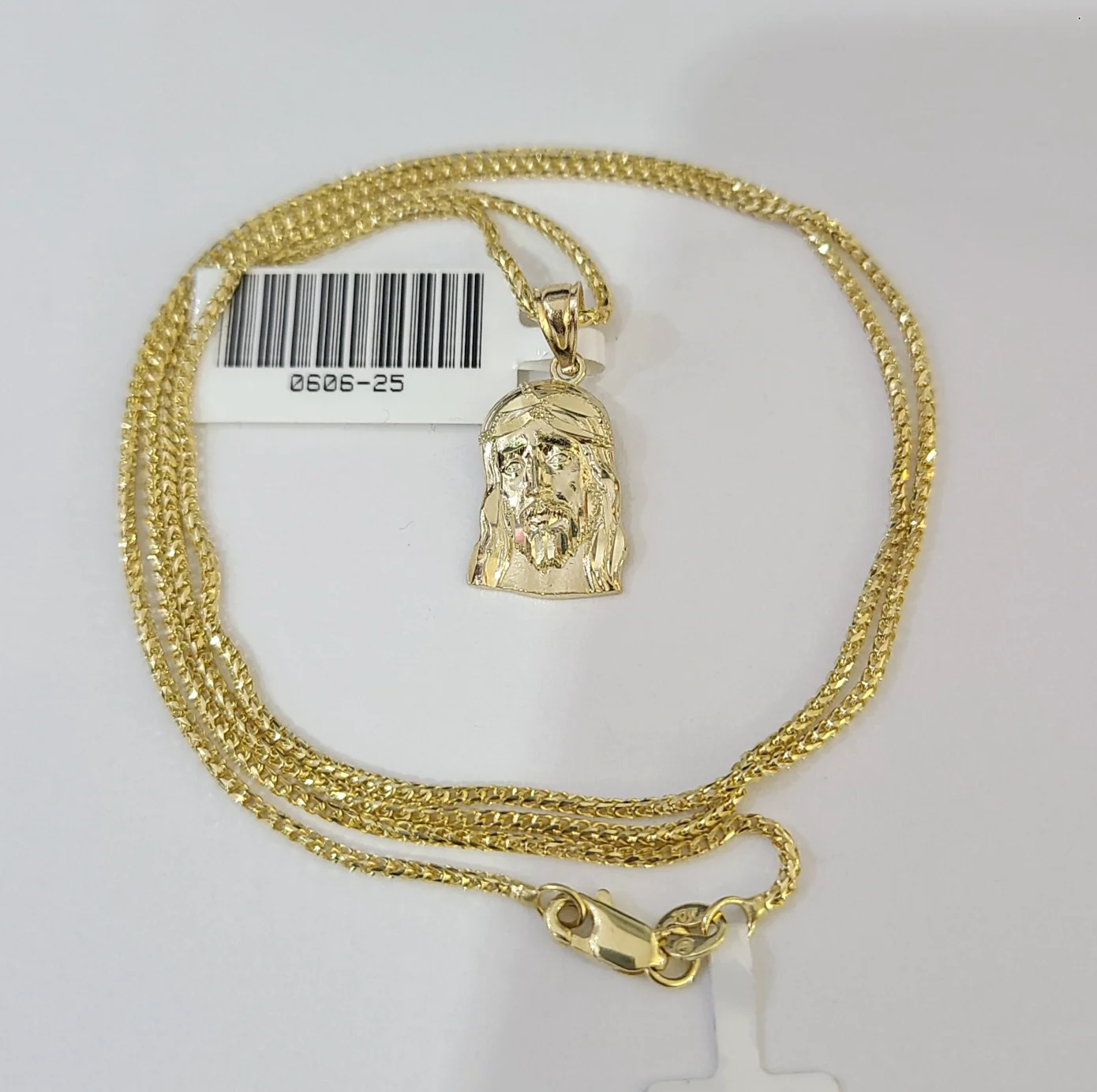 10kt Franco Chain Necklace Jesus Head Charm Pendant 1mm 16-22 Inches Ladies Gold - Image 2