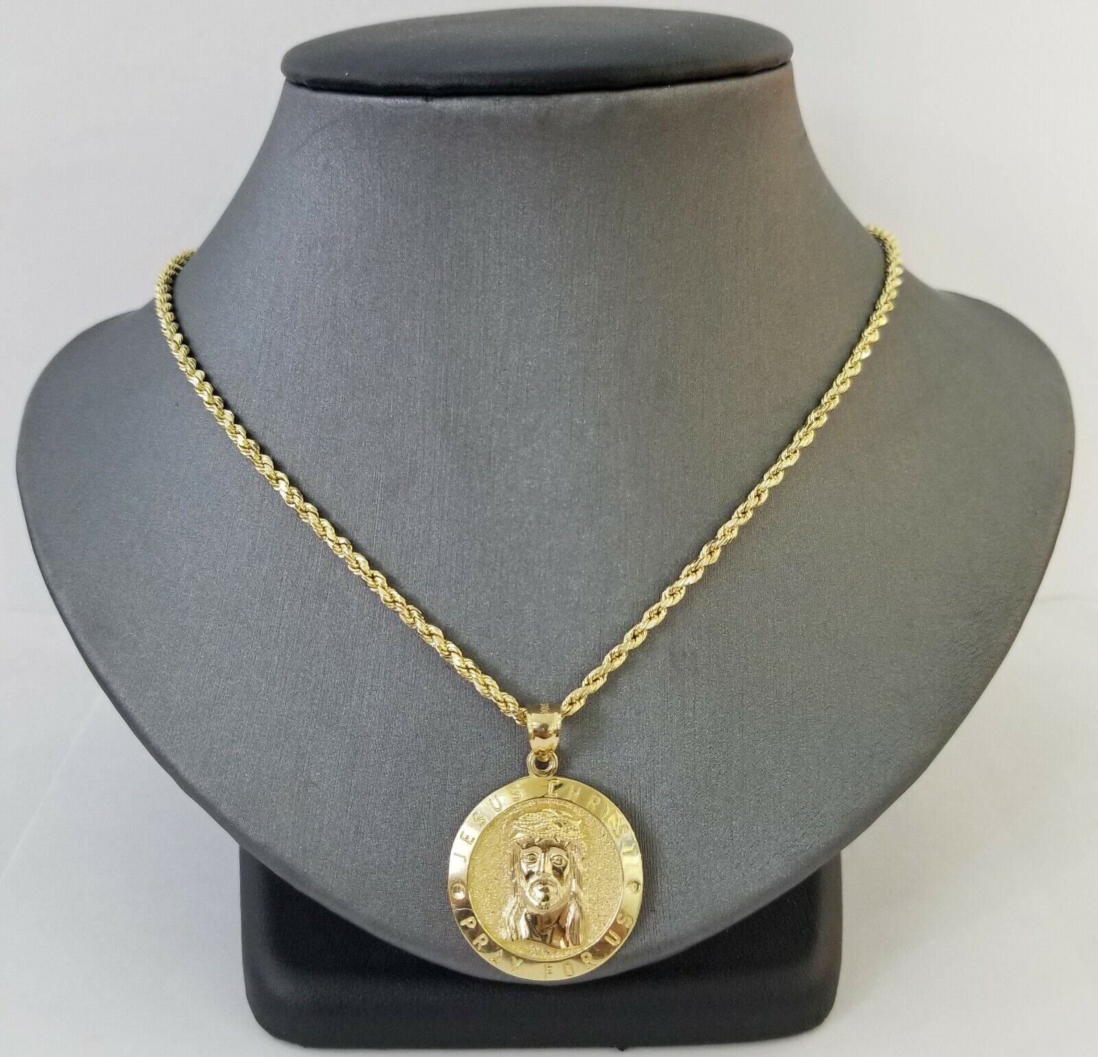 10kYellow Gold round circle Jesus charm 18" inch rope chain 2mm 10kt gold set