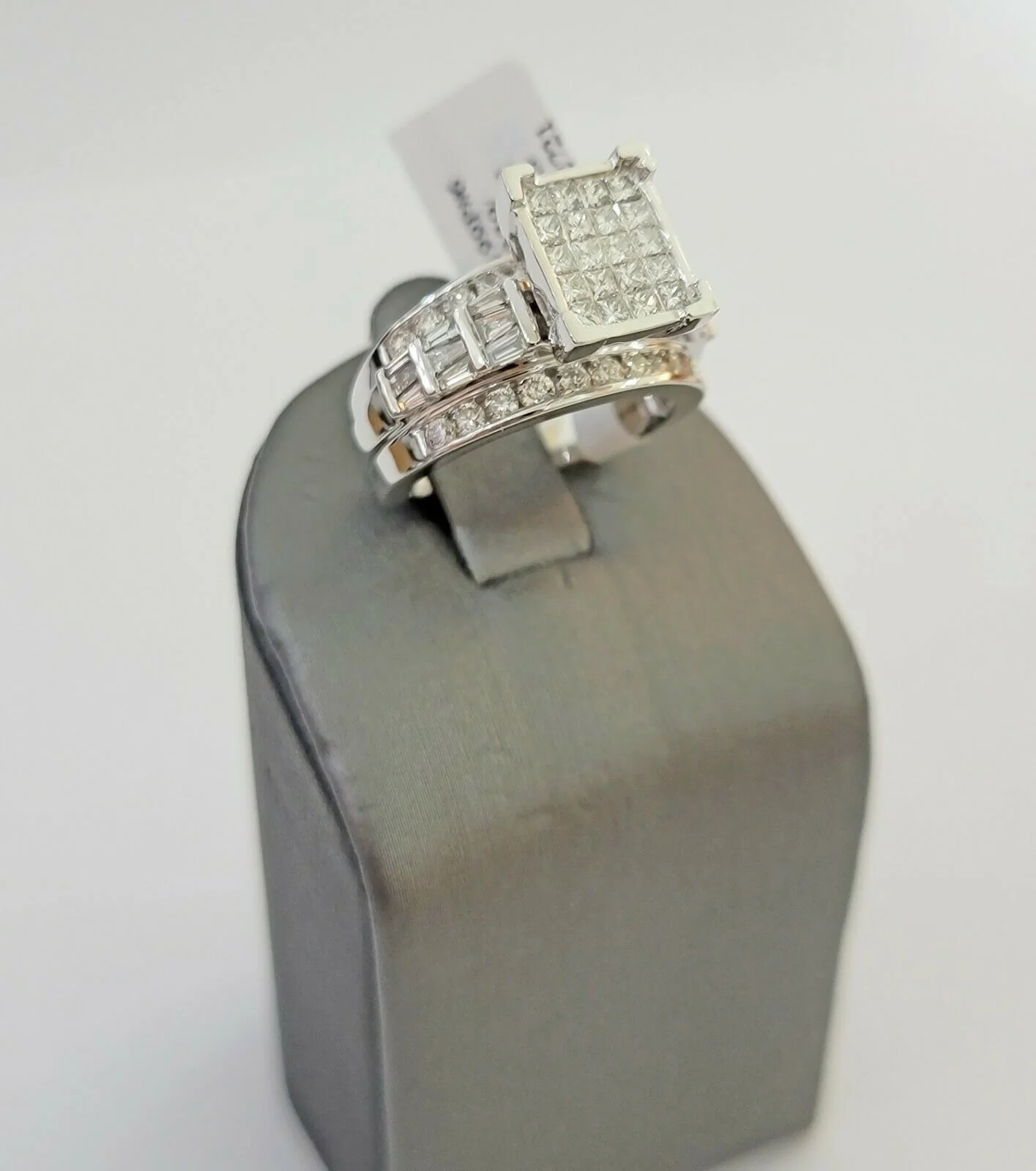 14k white Gold Ladies Ring 2 CT Diamond Princess Cut, Baguette, Round, REAL 14kt - Image 8