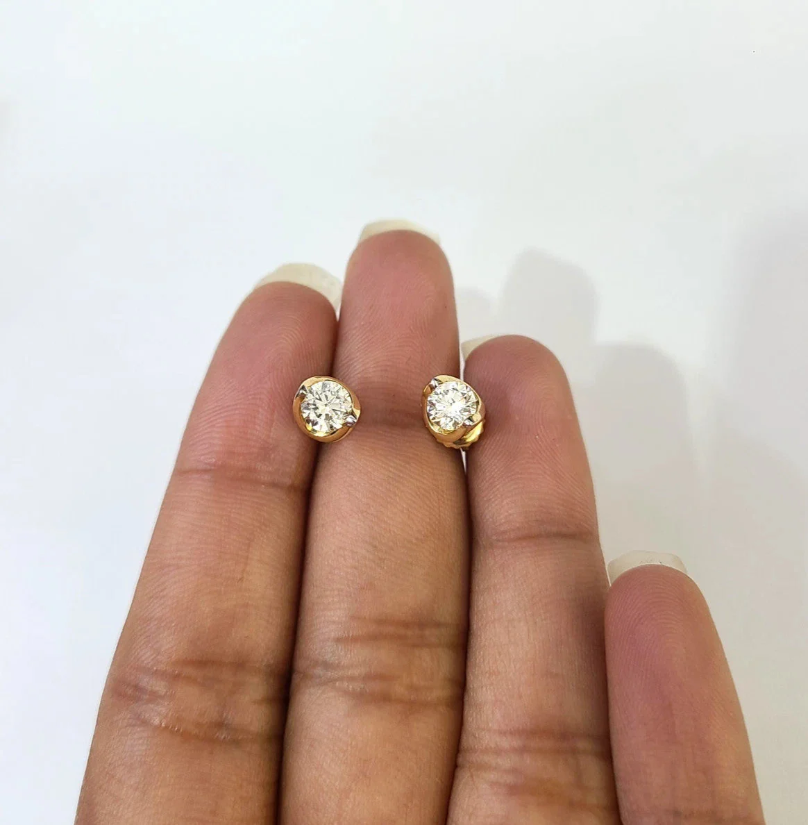 14k Yellow Gold Round Stud Earrings Lab Created Diamonds Screw-Back Women Men - Image 6