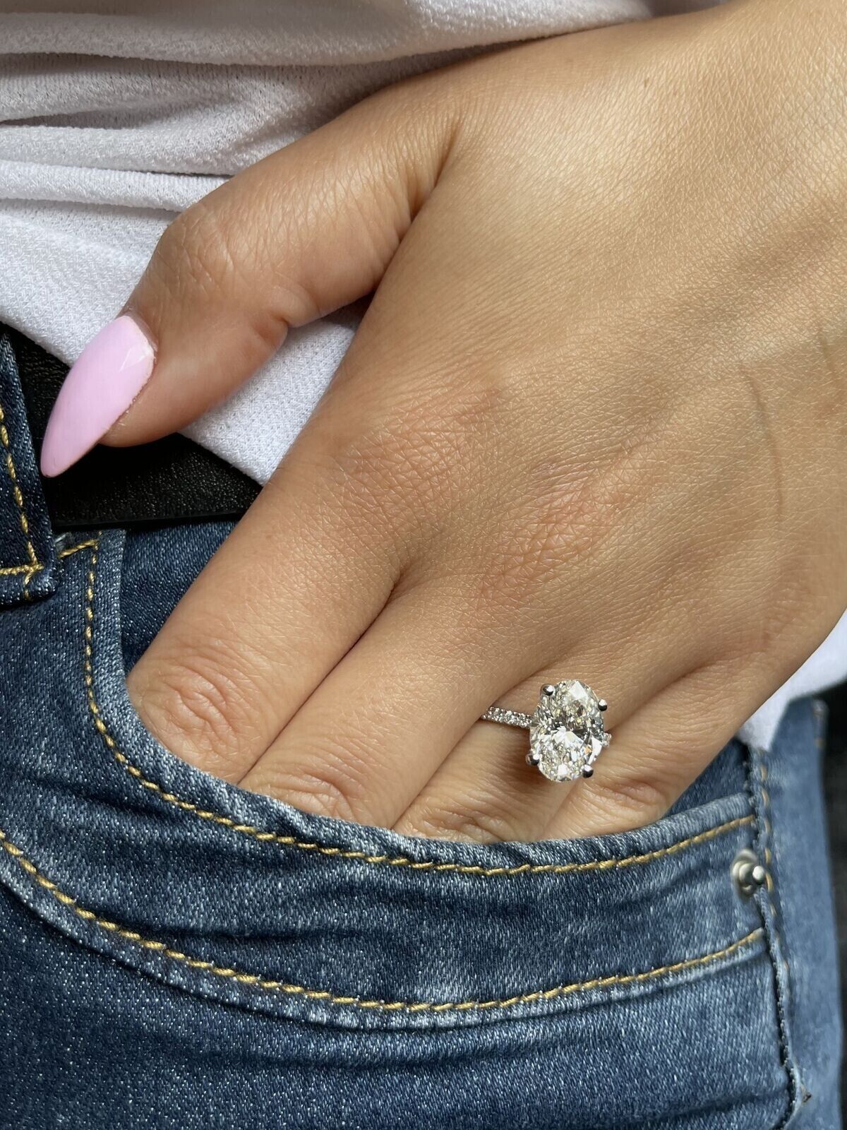 IGI Diamonds Engagement Ring VS1 Oval 3.85 Carat Lab-Created Eye Clean 14k White - Image 4