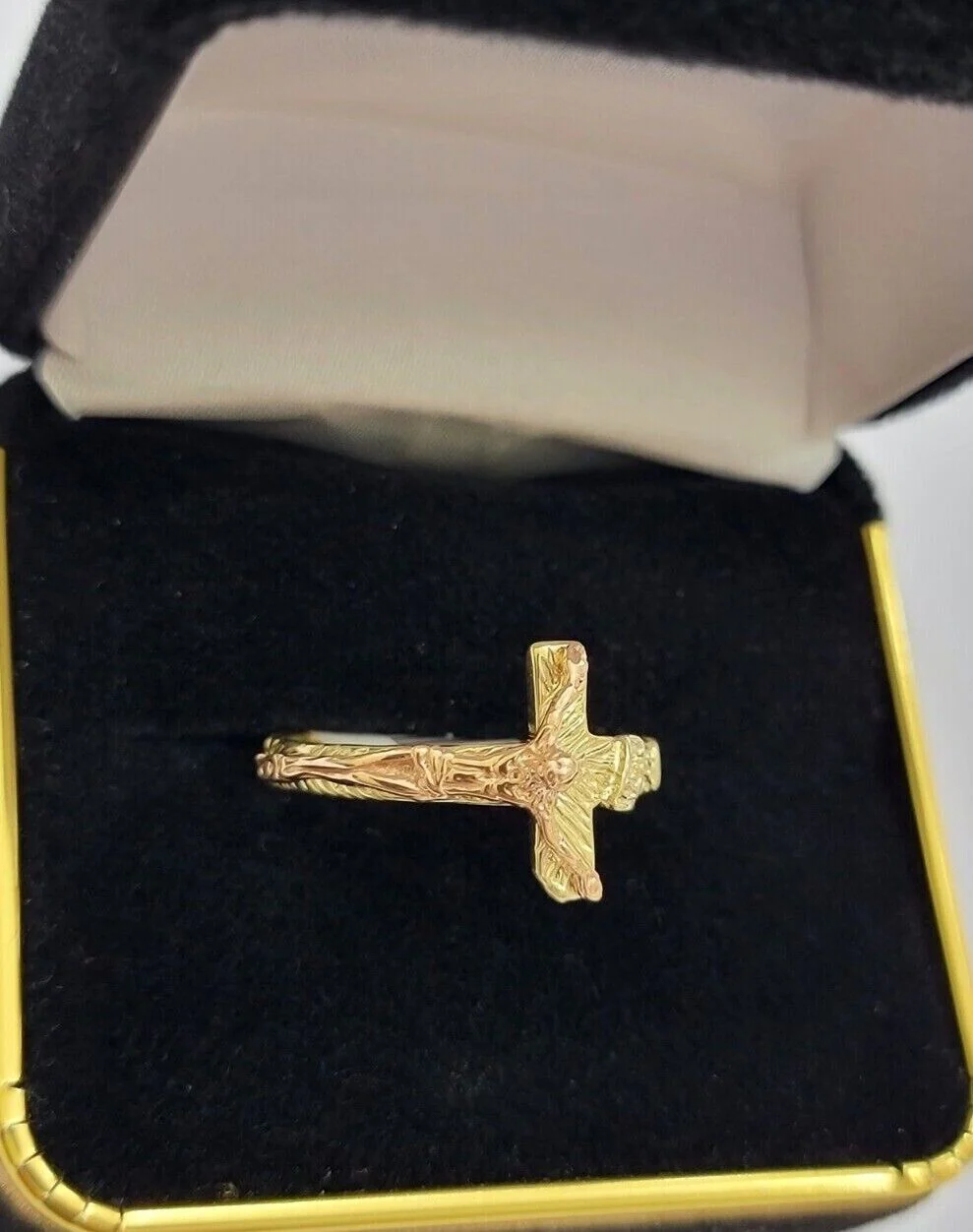 Ladies Ring 10k Yellow Rose Gold Jesus Cross REAL Crucifix Unique Band For SALE - Image 2