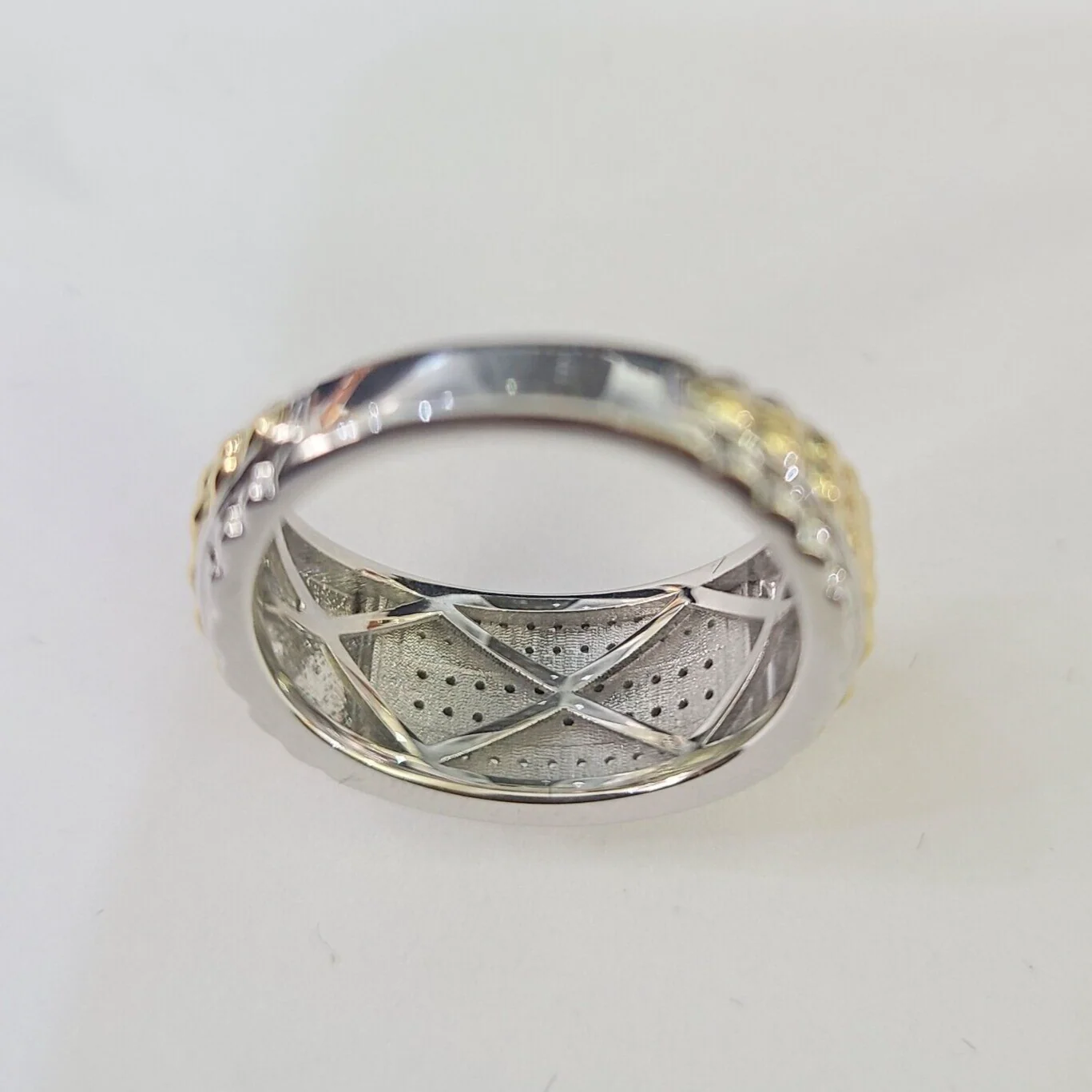 Real 10k Diamond Mens Ring Band Yellow Gold Casual Genuine Natural Wedding - Image 4