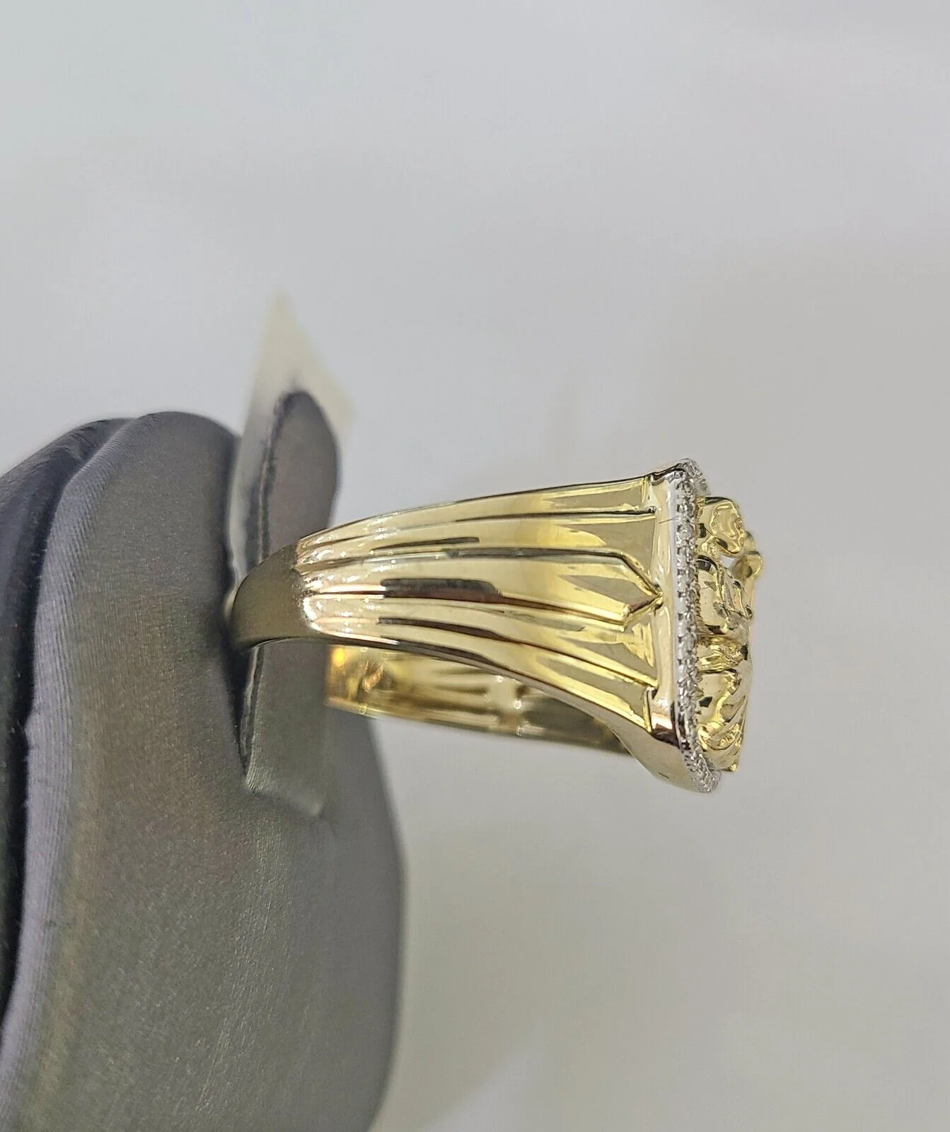 Real 10k Diamond Mens Ring Saint Jude Band Yellow Gold Casual Genuine Natural - Image 8