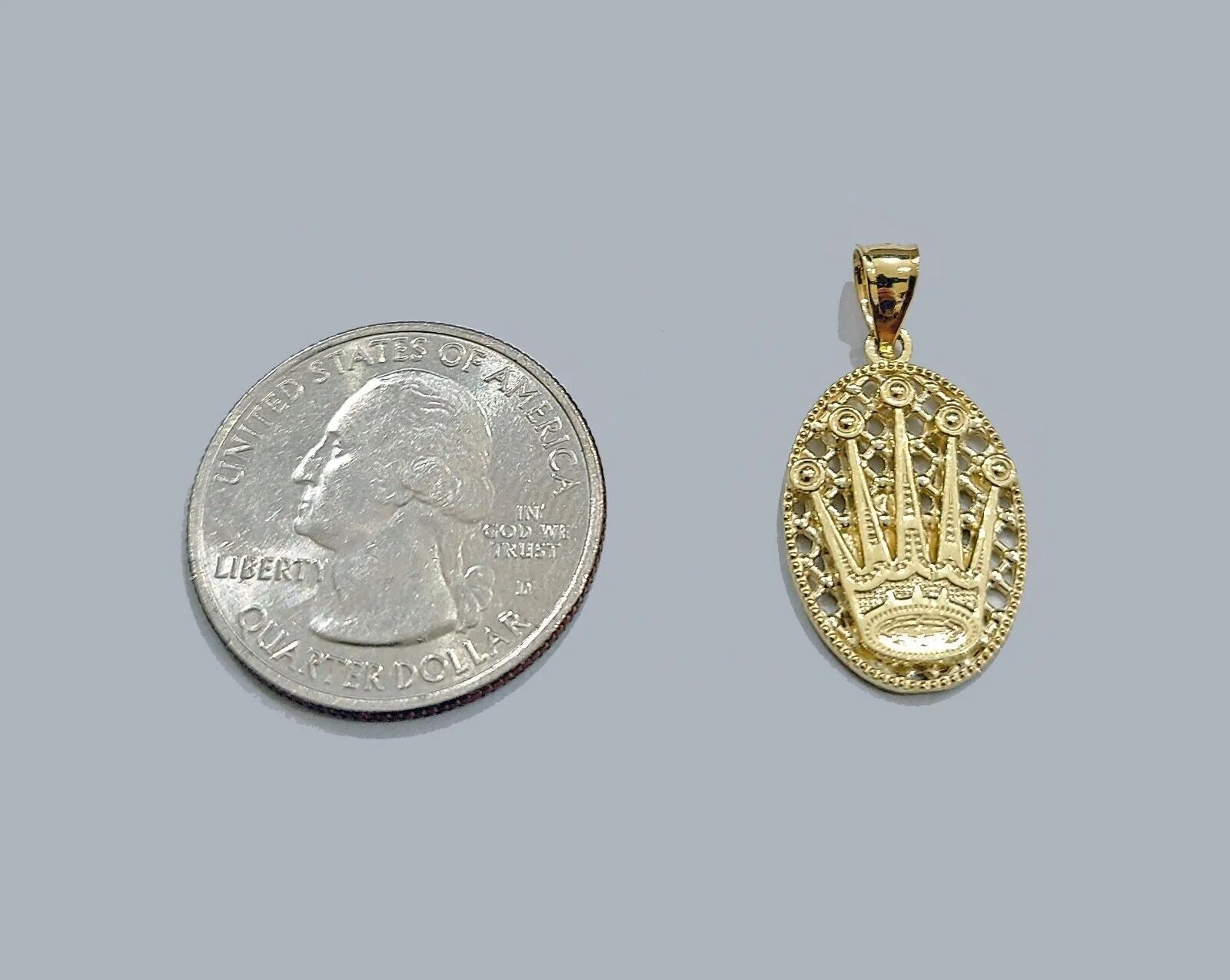 Real 10k Gold Circular  Charm Pendant 10kt Yellow Gold Unisex - Image 2