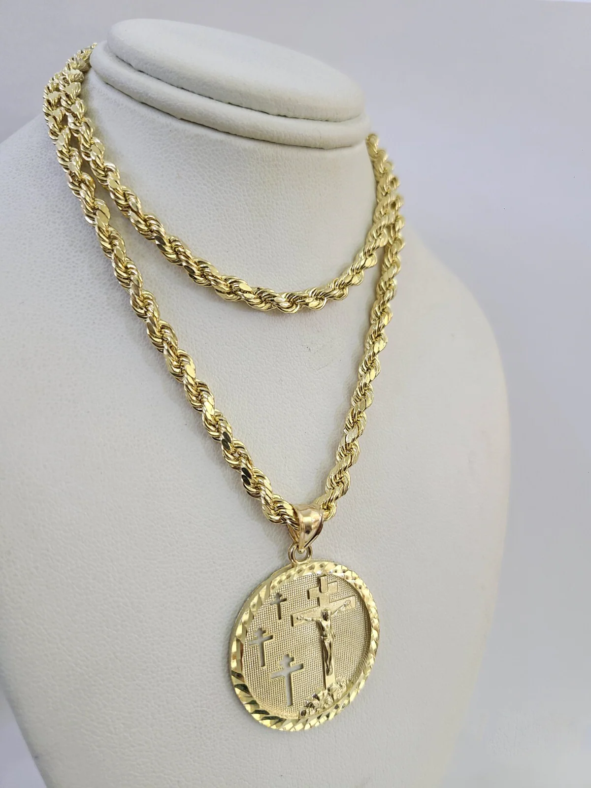 REAL 10k Jesus Medallion Cross Charm Rope Chain Pendant 4mm Necklace Set 18"-28" - Image 5