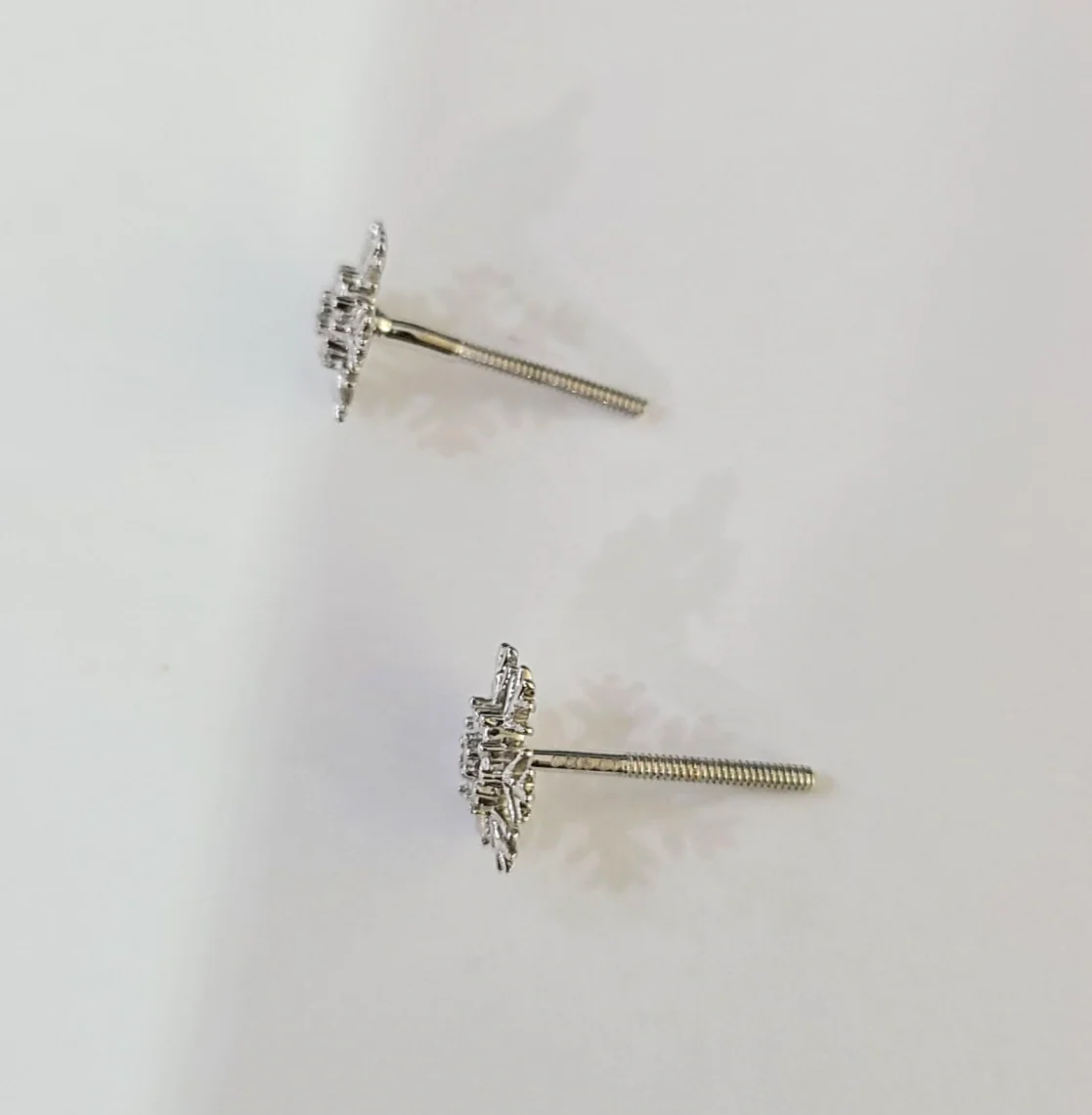 Real 10k Silver 925 Diamond Snowflake Earring Screw Back 10kt - Image 3