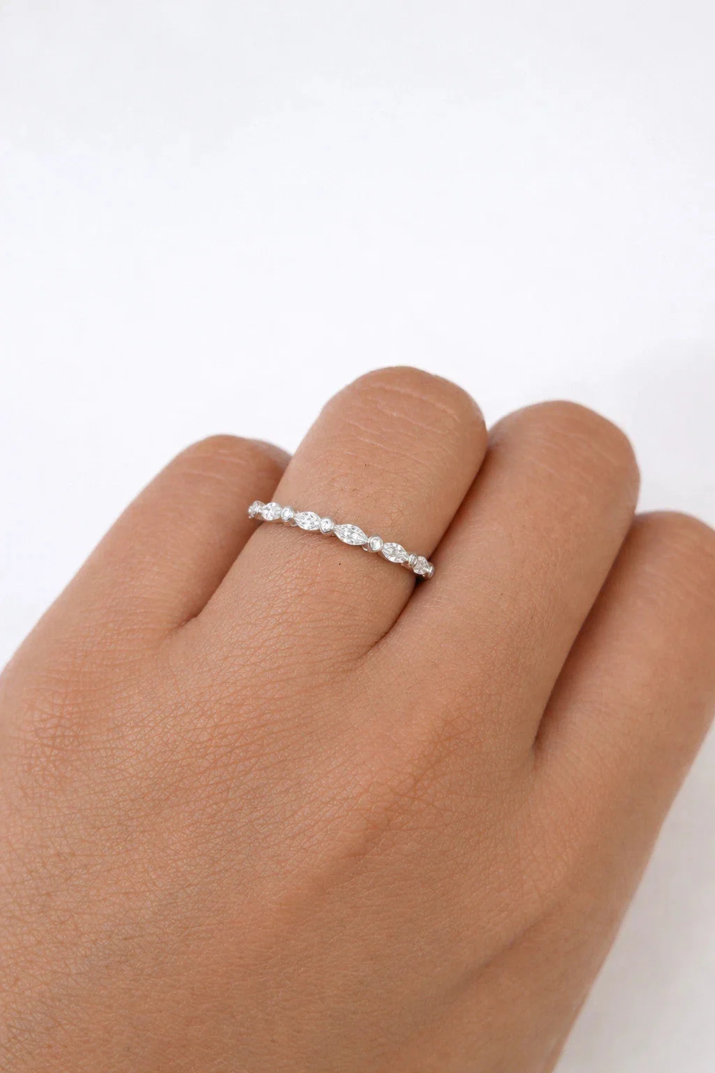 REAL 10k White Gold Diamond Ring Lab Created Ladies Wedding Band Women - Image 7