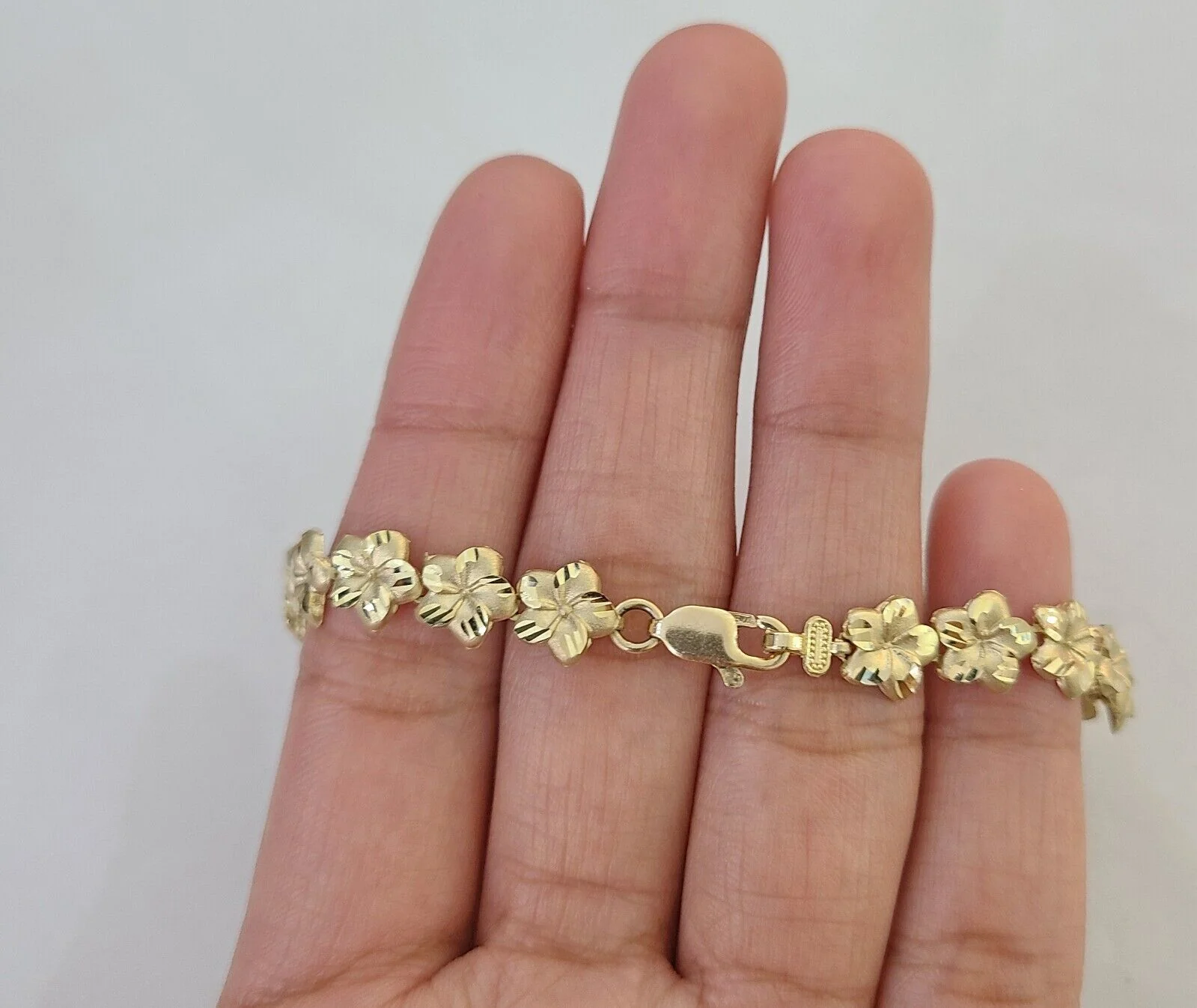 Real 10K Yellow Gold 8mm Flower Bracelet  7.5" Inch 10kt Gold - Image 2