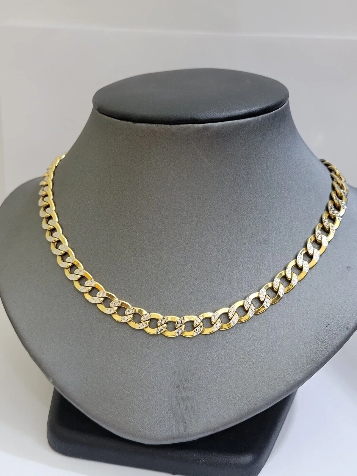 Real 10k Yellow Gold Chain Curb Link Necklace 8mm 18 Inch Diamond Cut Two-tone - Image 9