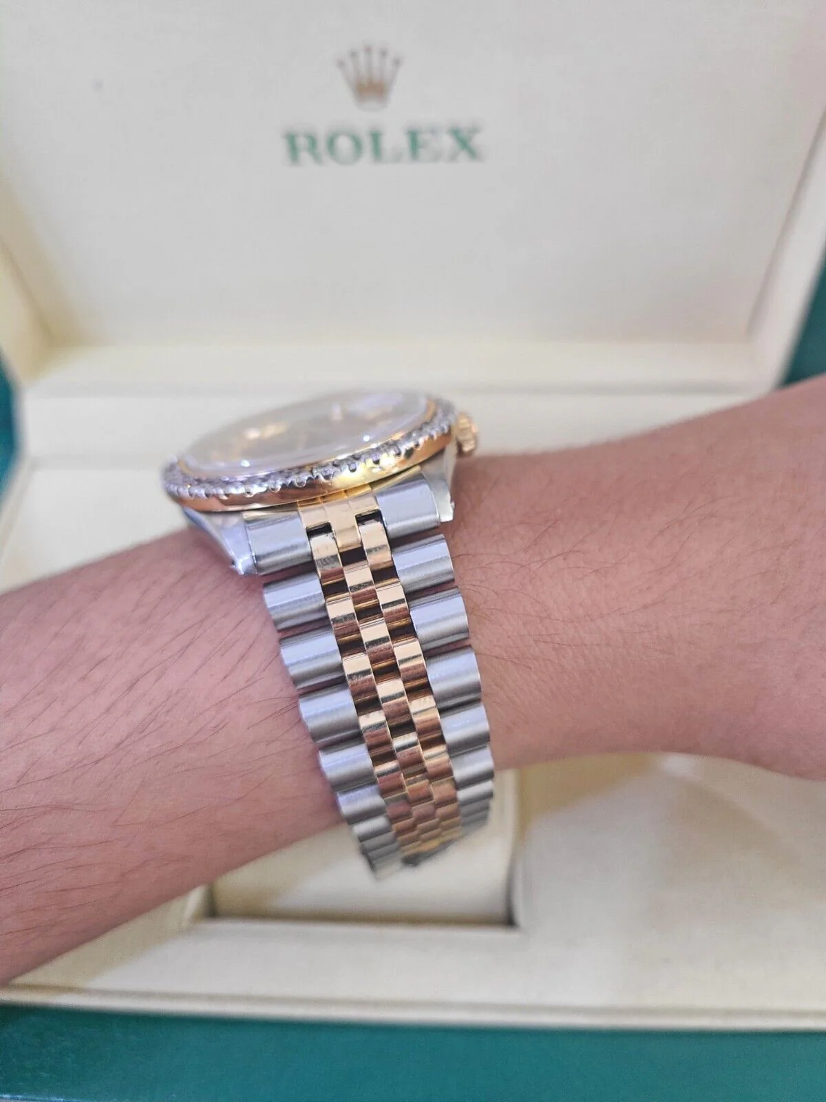 ROLEX Datejust Stainless Watch Red Roman Dial Diamond Bezel 36mm For Men - Image 4
